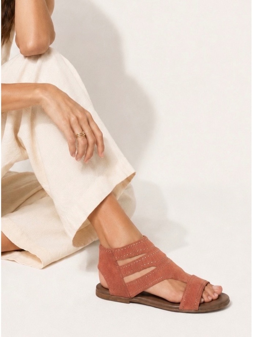 Roan Charla Women's Gladiator Sandals Dusty Rose Suede Studded Size 7.5 NWT